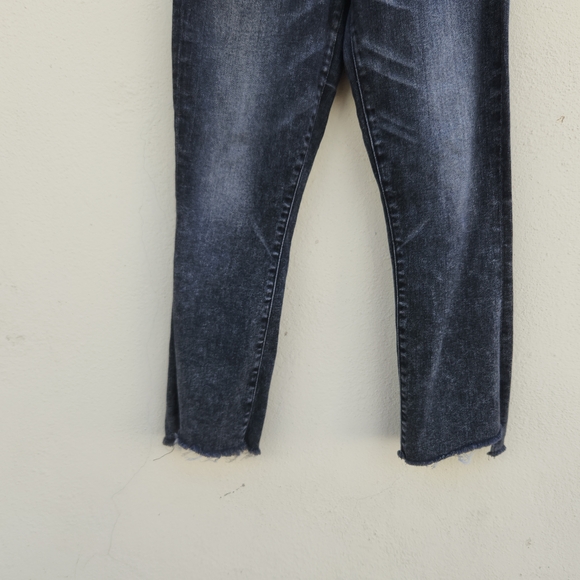 MOTHER The Insider Crop Step Fray Train Stops - Picture 10 of 14